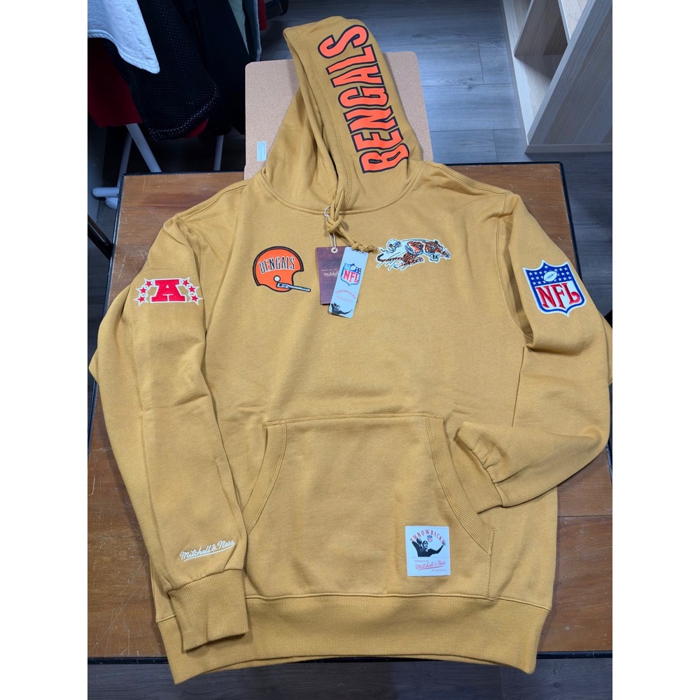 NWT Mitchell & Ness Bengals Hoodie Mens L Tan NFL Throwback Dusted Vintage Patch